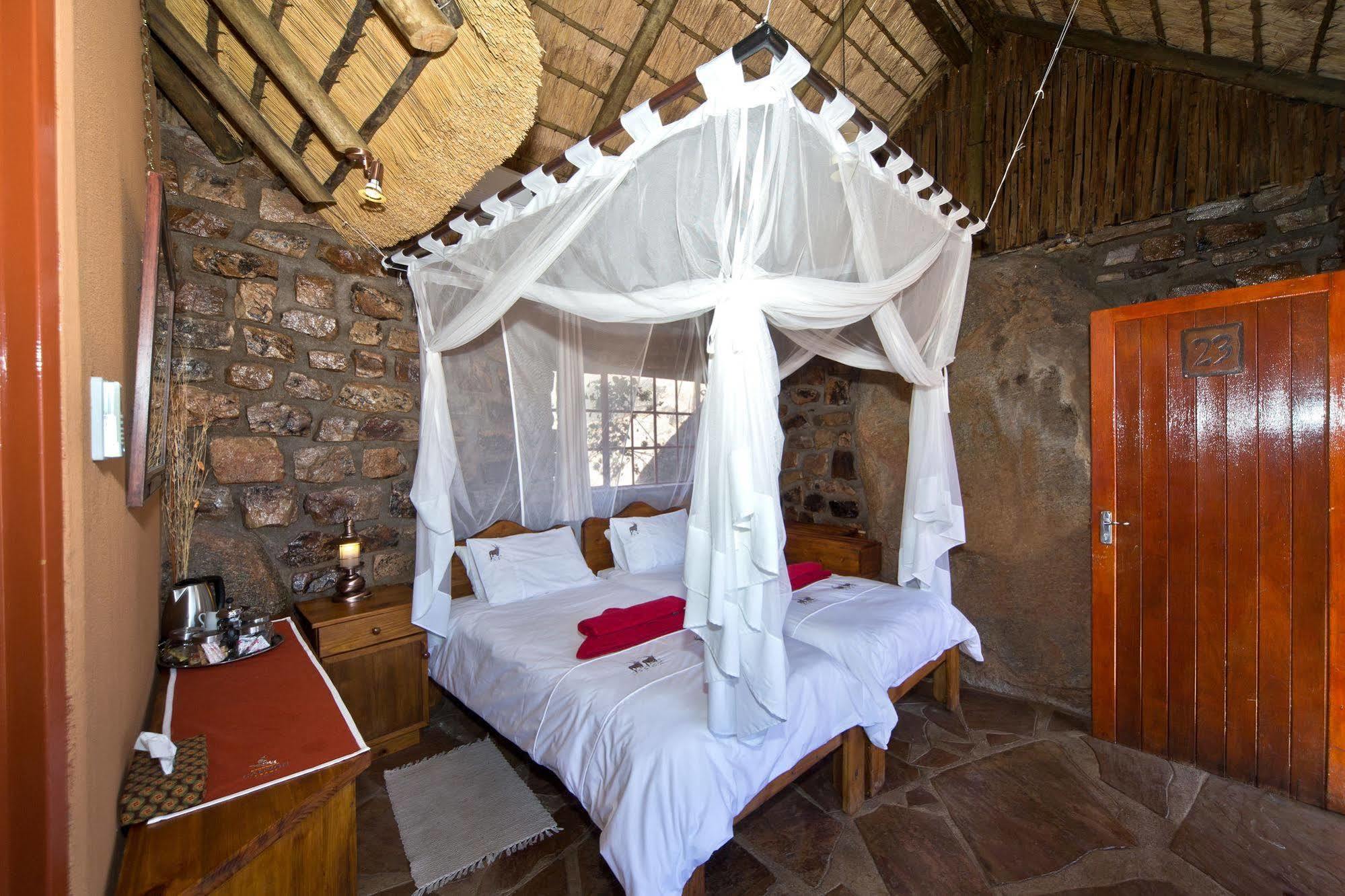Gondwana Canyon Lodge Kanebis Exterior photo