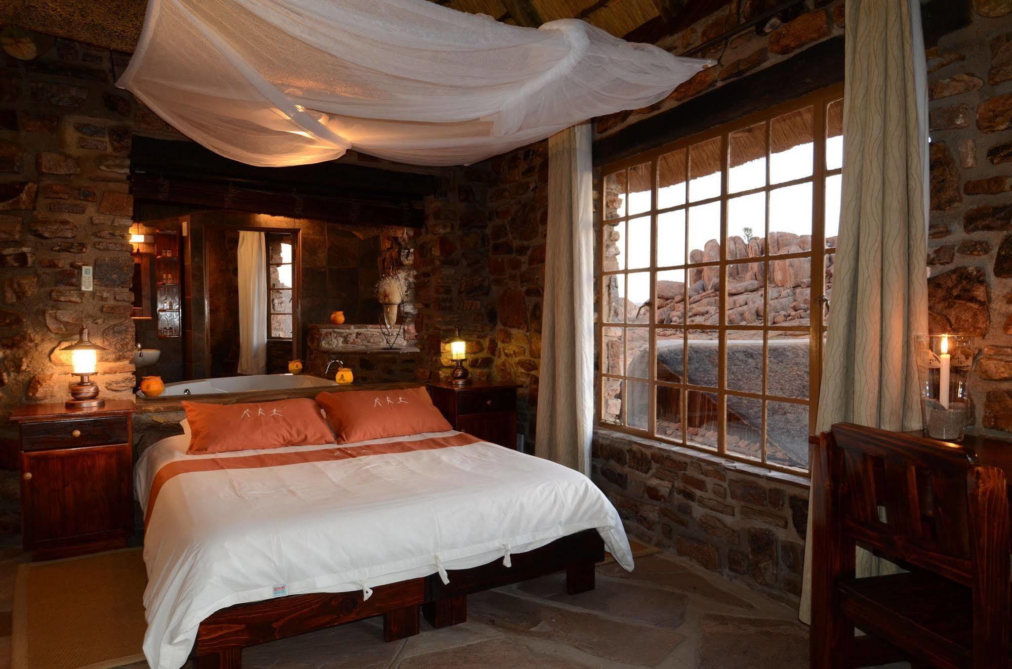 Gondwana Canyon Lodge Kanebis Exterior photo
